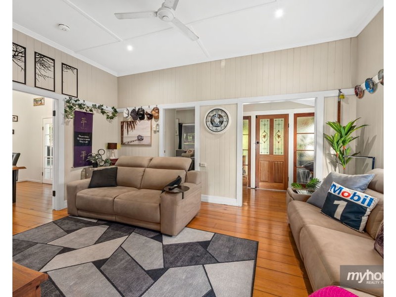 107 Ruthven Street, Harlaxton QLD 4350