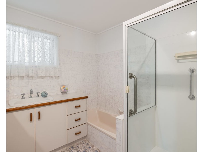 4 Cathro Street, Rockville QLD 4350