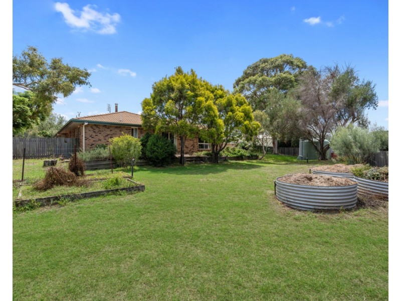 1 Belclaire Drive, Westbrook QLD 4350