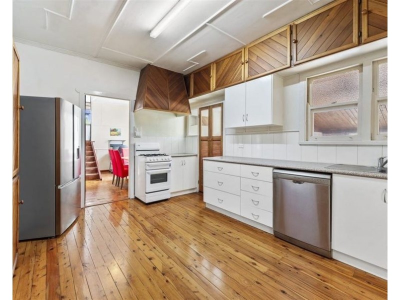 70 Ramsay Street, Centenary Heights QLD 4350