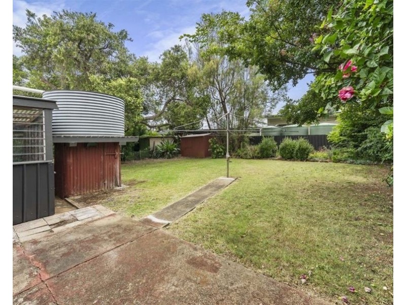 70 Ramsay Street, Centenary Heights QLD 4350