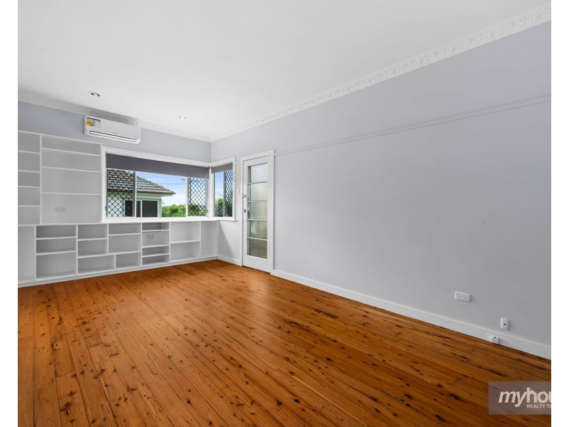 27 Beelbee Street, Harristown QLD 4350