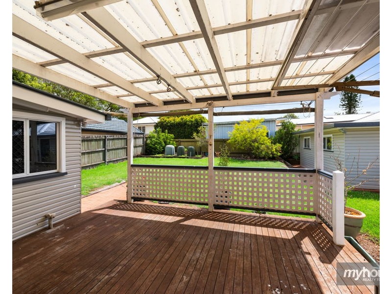 27 Beelbee Street, Harristown QLD 4350