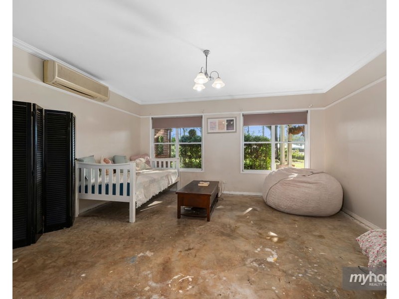 35 Reis Road, Highfields QLD 4352