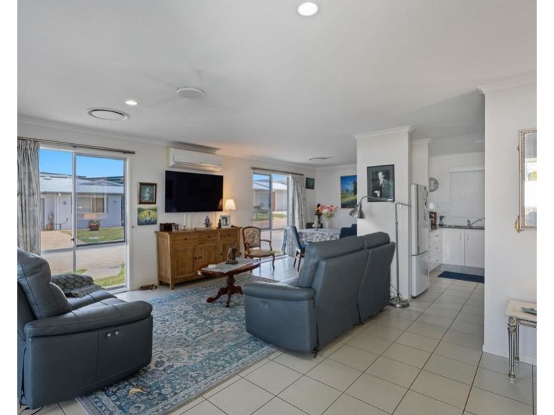 22/97-161 Hogg Street, Cranley QLD 4350