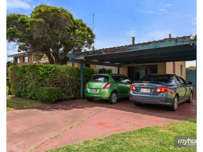 22 Beryl Street, Wilsonton QLD 4350