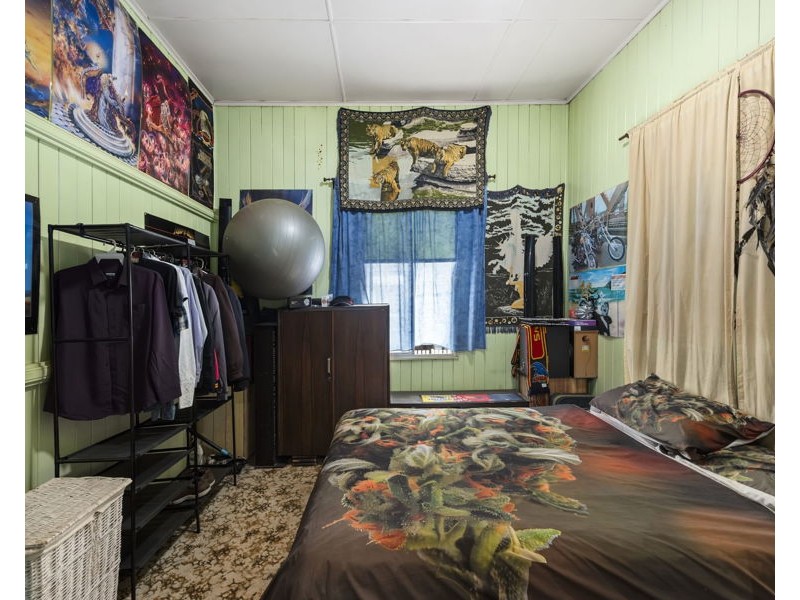 51 West Street, Newtown QLD 4350