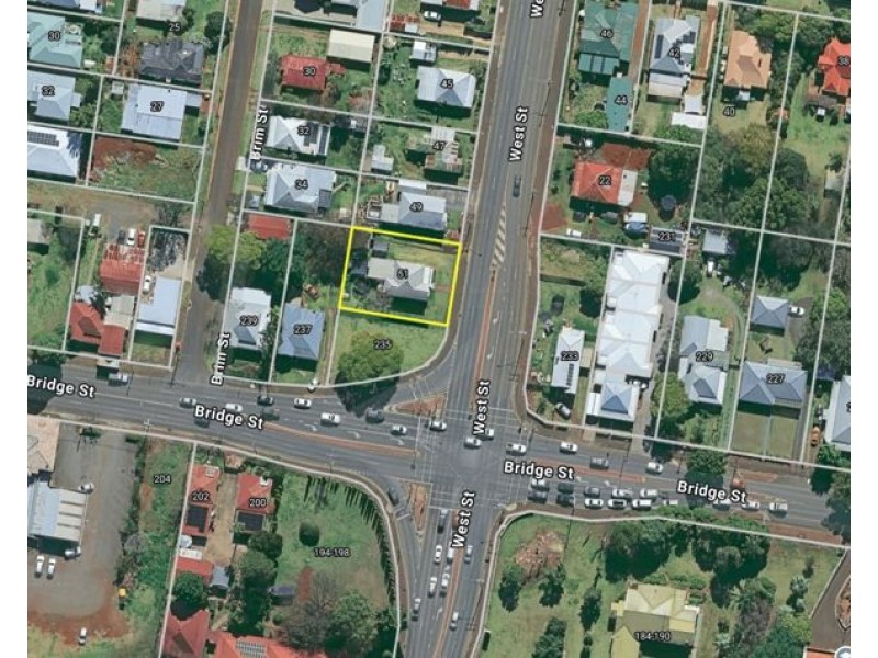 51 West Street, Newtown QLD 4350