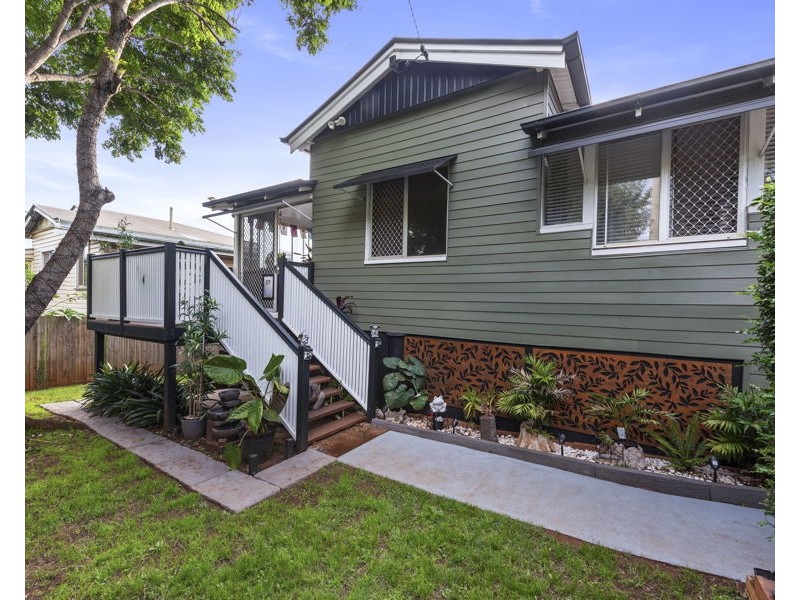 107 Ruthven Street, Harlaxton QLD 4350