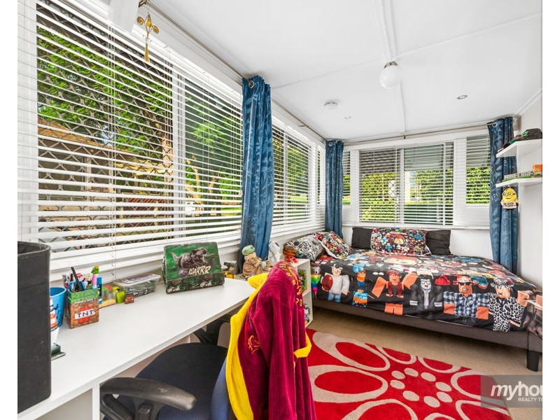 107 Ruthven Street, Harlaxton QLD 4350