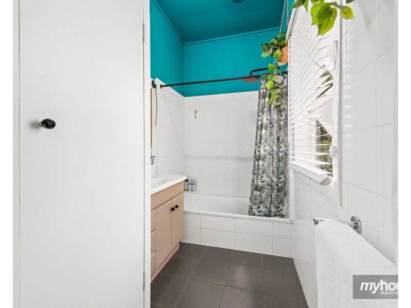 107 Ruthven Street, Harlaxton QLD 4350