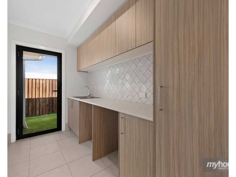 17 Saint Andrews Crescent, Highfields QLD 4352