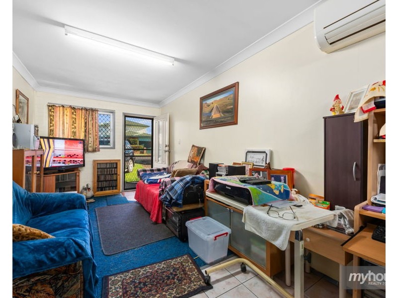 11 Fromalls Street, Harristown QLD 4350