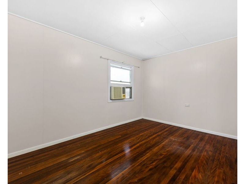 29 Priest Street, Rockville QLD 4350