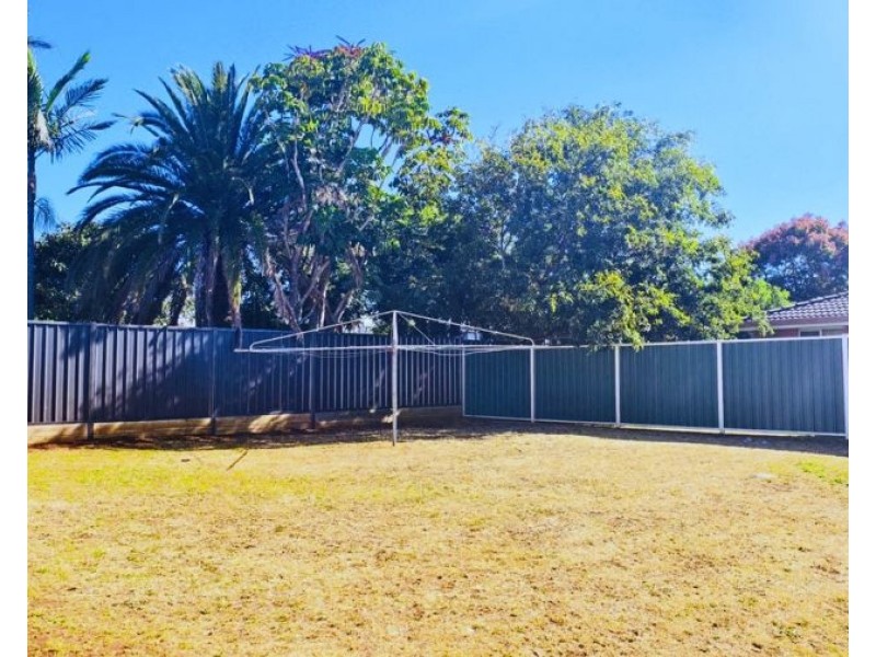 29 Priest Street, Rockville QLD 4350