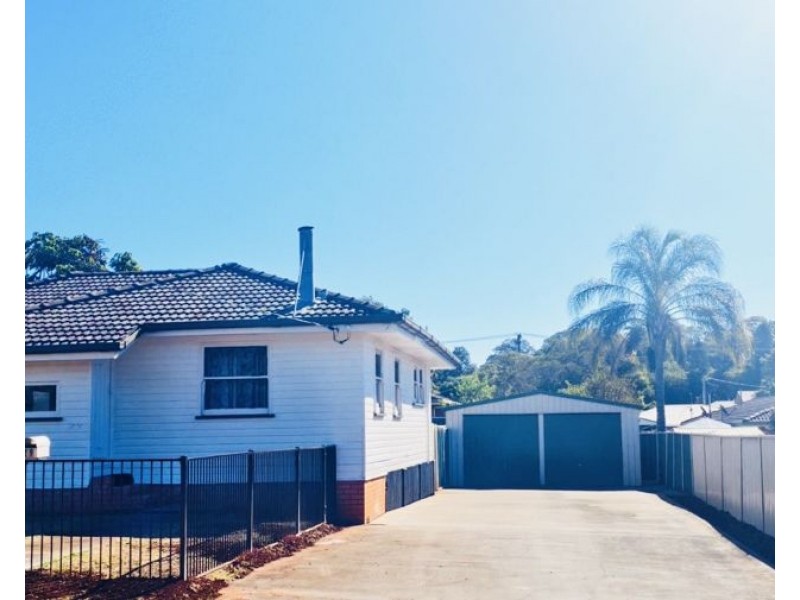 29 Priest Street, Rockville QLD 4350