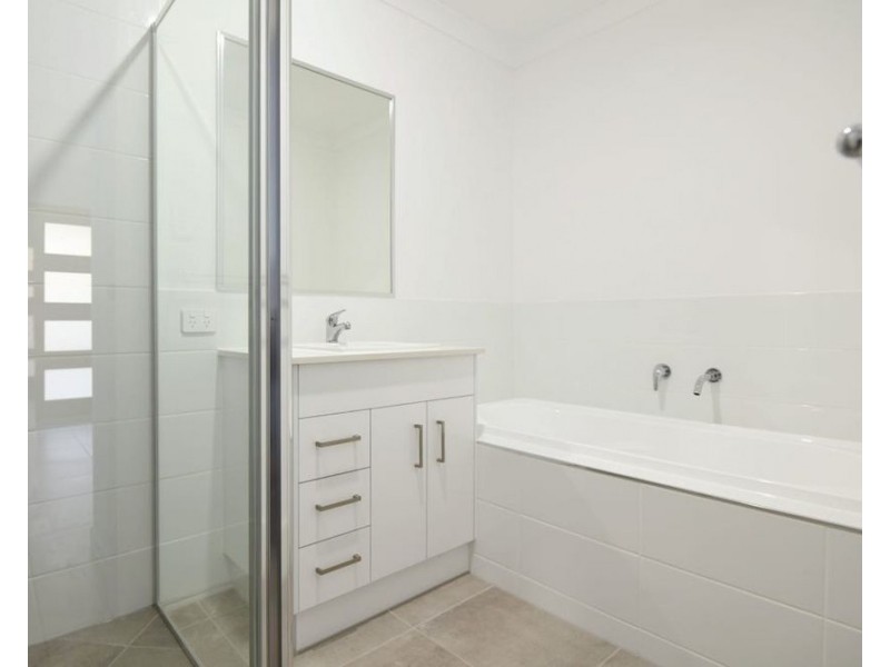 1/5 Ena Street, Cotswold Hills QLD 4350