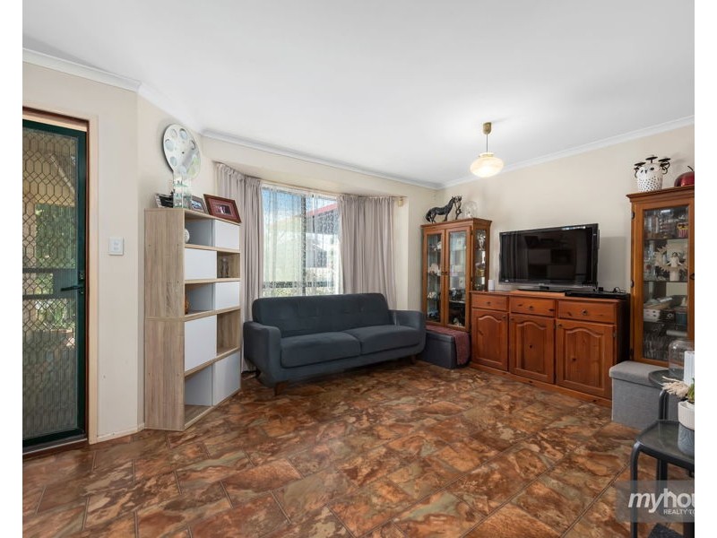 12 Gainsborough Drive, Glenvale QLD 4350