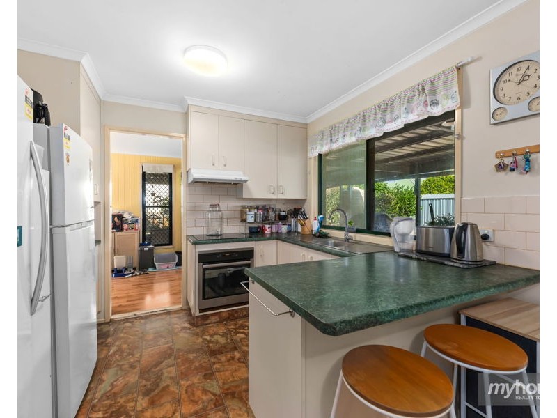 12 Gainsborough Drive, Glenvale QLD 4350