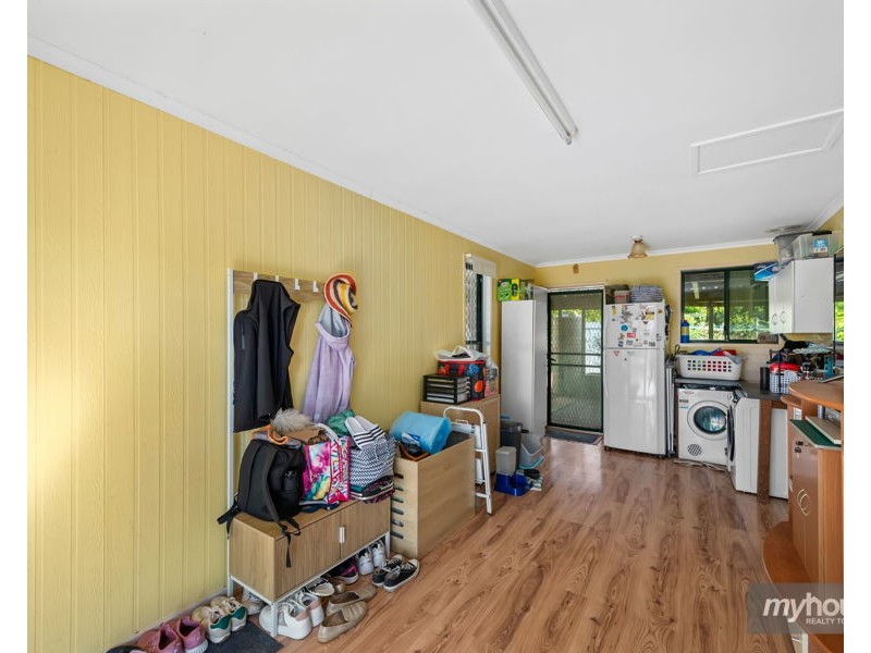 12 Gainsborough Drive, Glenvale QLD 4350