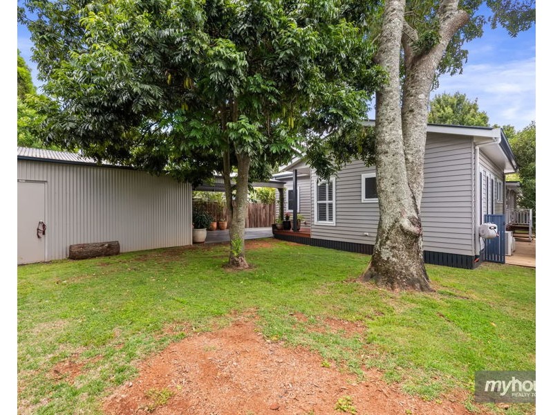 6 Jenkins Street, Newtown QLD 4350