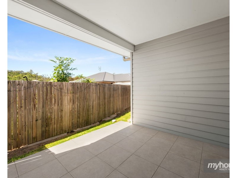 2/14 Wolff Street, Cotswold Hills QLD 4350