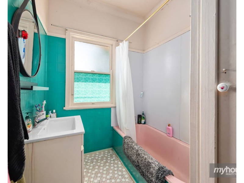 115 Anzac Avenue, Newtown QLD 4350
