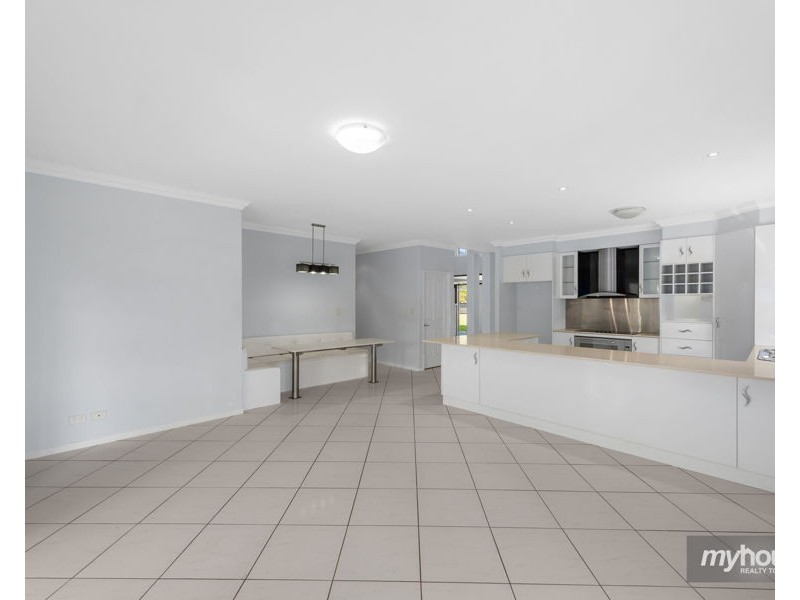 16 Glenorie Drive, Highfields QLD 4352
