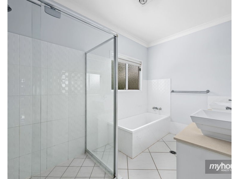 16 Glenorie Drive, Highfields QLD 4352