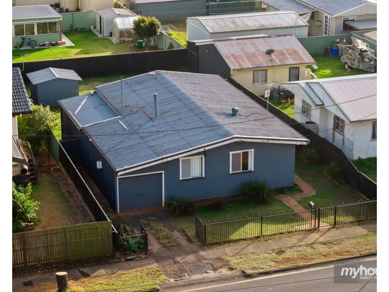 203 Taylor Street, Wilsonton QLD 4350