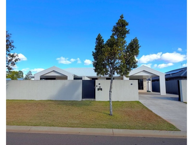 22 Madonna Circuit, Middle Ridge QLD 4350