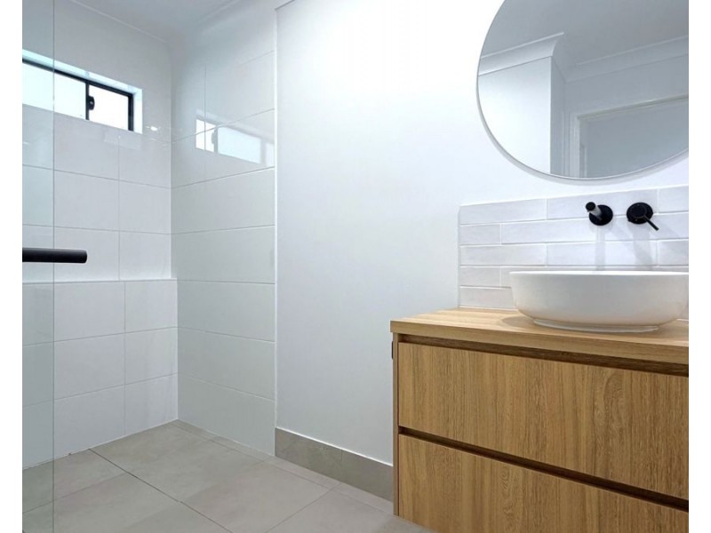 22 Madonna Circuit, Middle Ridge QLD 4350