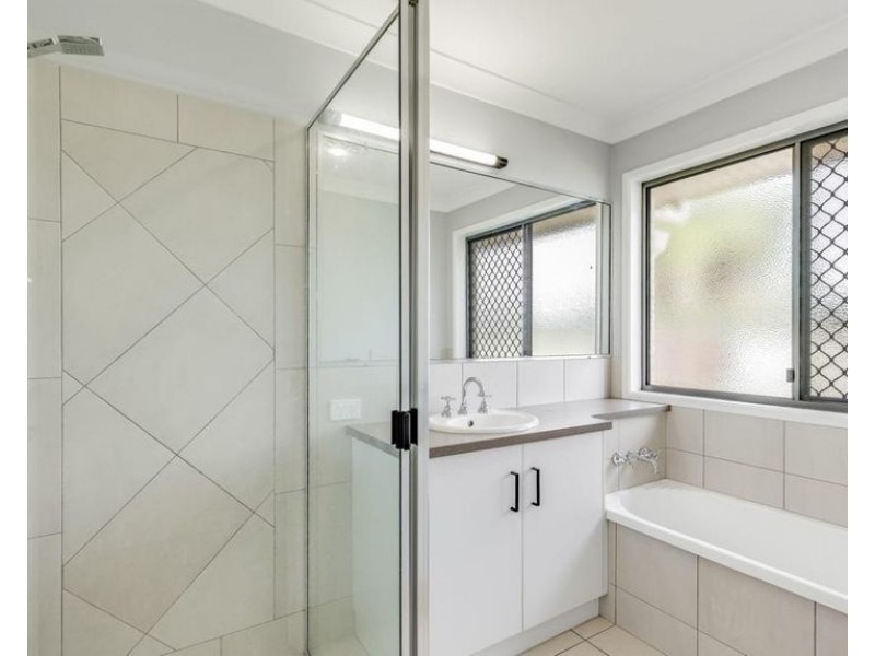 143 Main Street, Westbrook QLD 4350