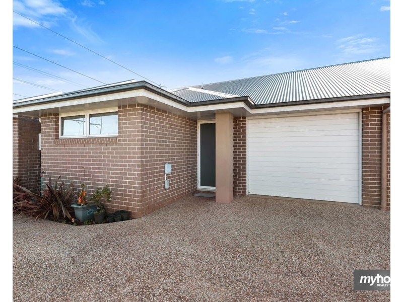 2/152 Kearney Street, Kearneys Spring QLD 4350