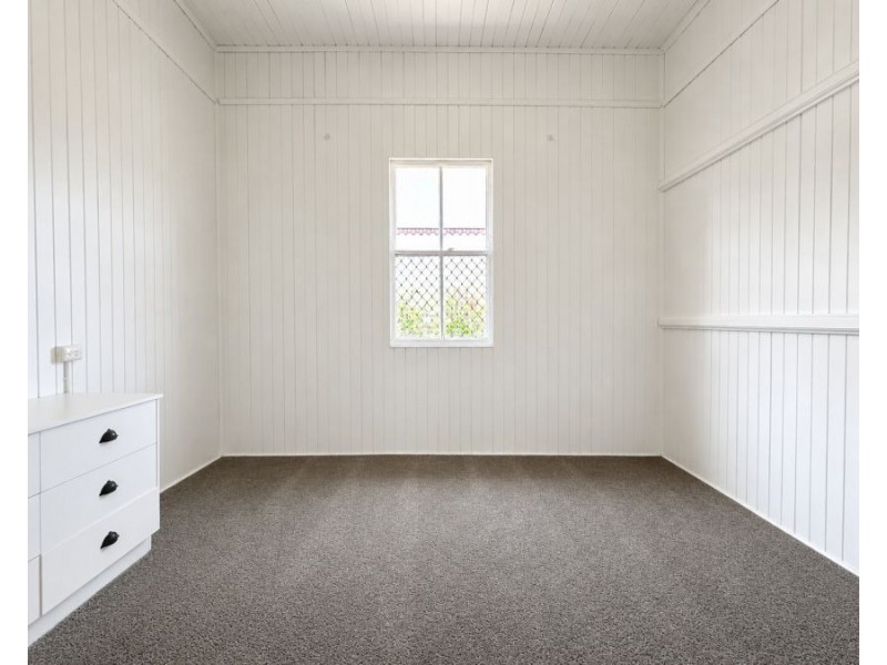 198 Ruthven Street, North Toowoomba QLD 4350