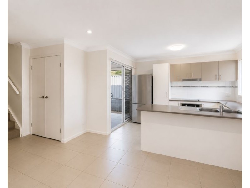 12/24 Avondale Street, Newtown QLD 4350