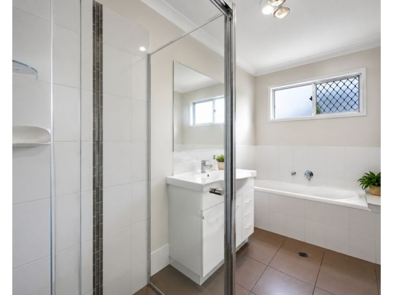 12/24 Avondale Street, Newtown QLD 4350