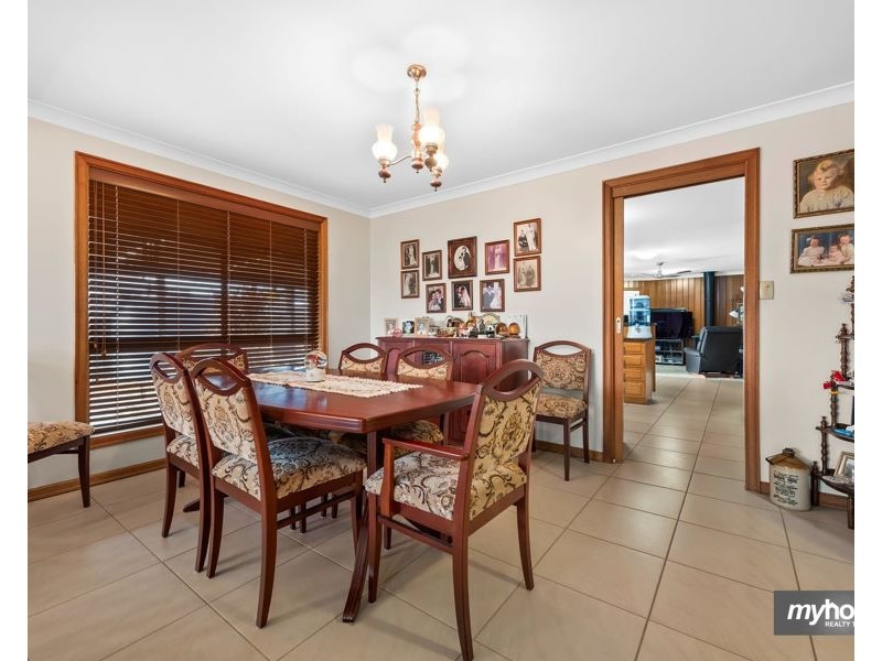 16 Stumm Street, Kearneys Spring QLD 4350