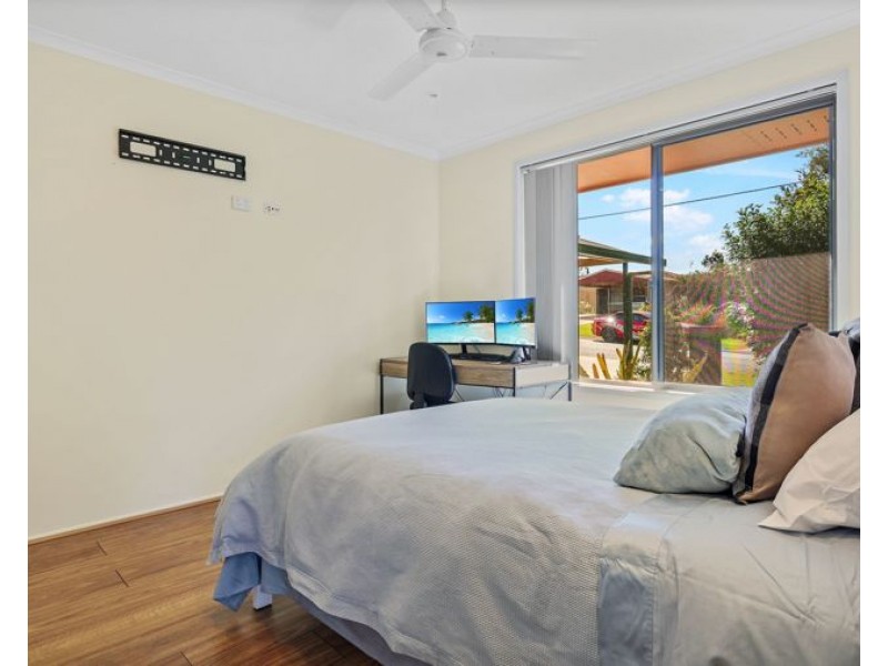 10 Schultz Street, Kearneys Spring QLD 4350