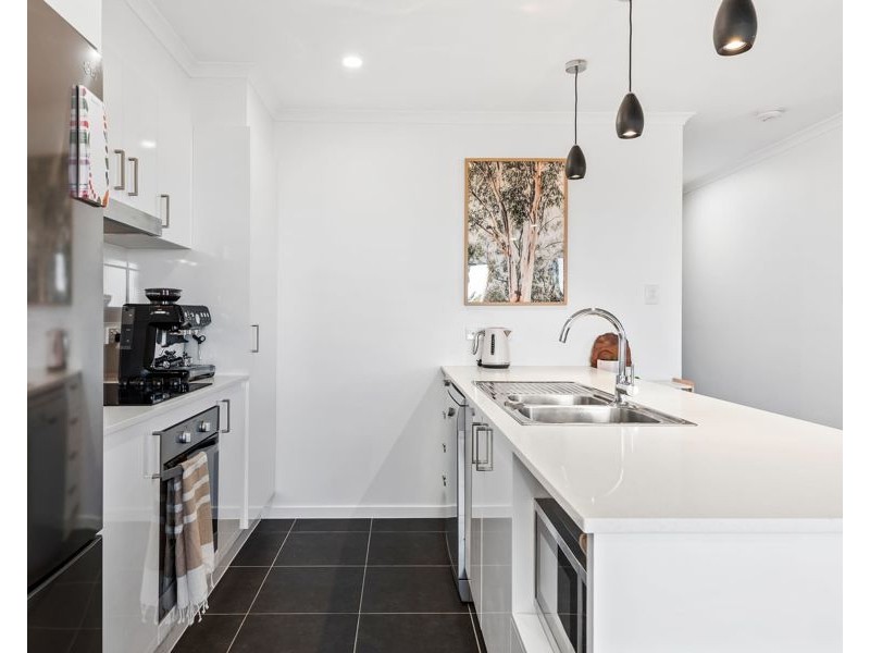 2/10 Kaytons Street, Drayton QLD 4350