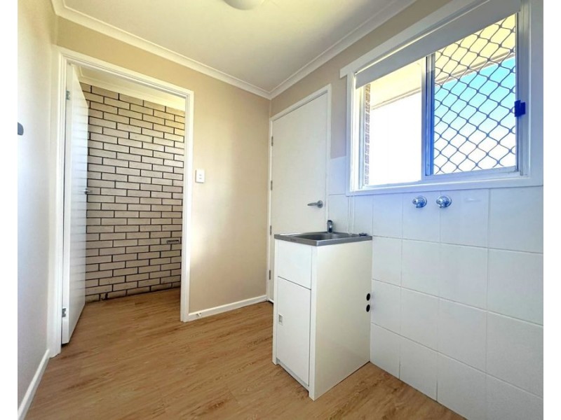 4/327 Hume Street, South Toowoomba QLD 4350
