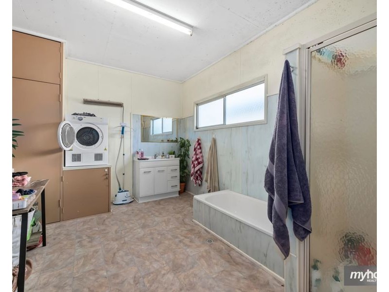 19 Ethel Street, Newtown QLD 4350