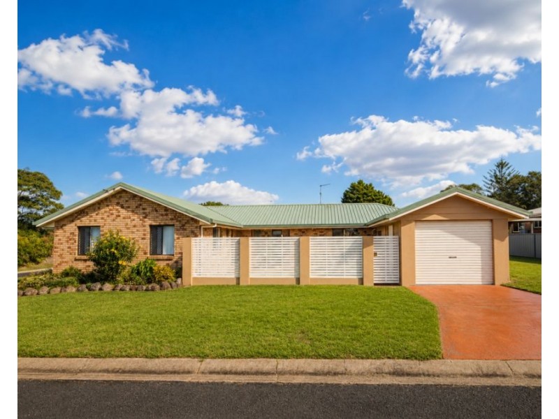 7 Blue Gum Drive, Newtown QLD 4350