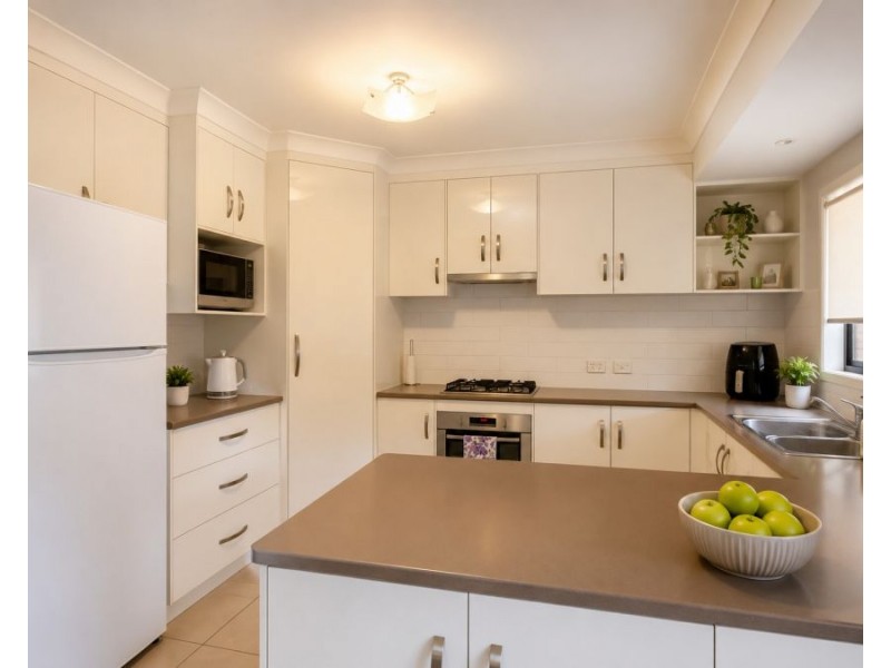 7 Blue Gum Drive, Newtown QLD 4350