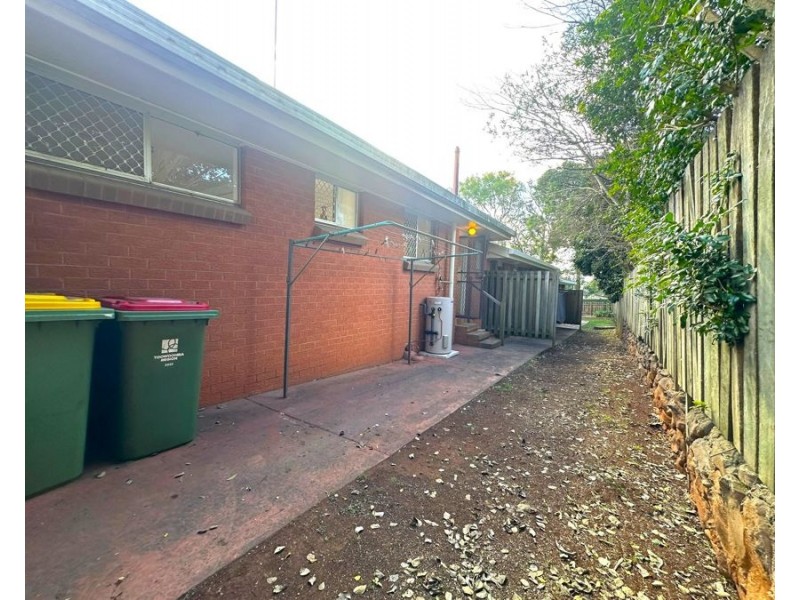 1/49 Kate, Harlaxton QLD 4350