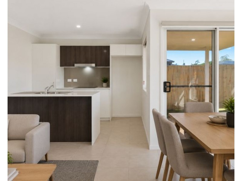 21a/65 Cambooya Street, Drayton QLD 4350