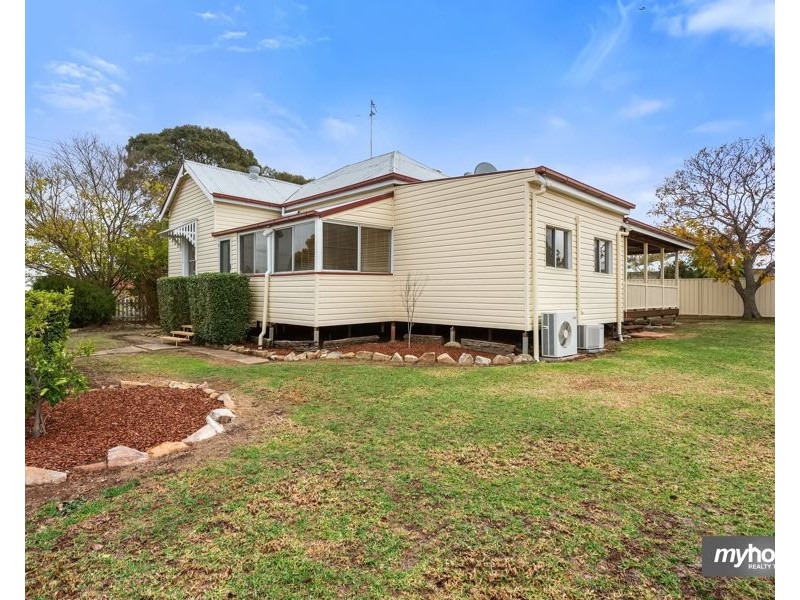 13 George Street, Kingsthorpe QLD 4400