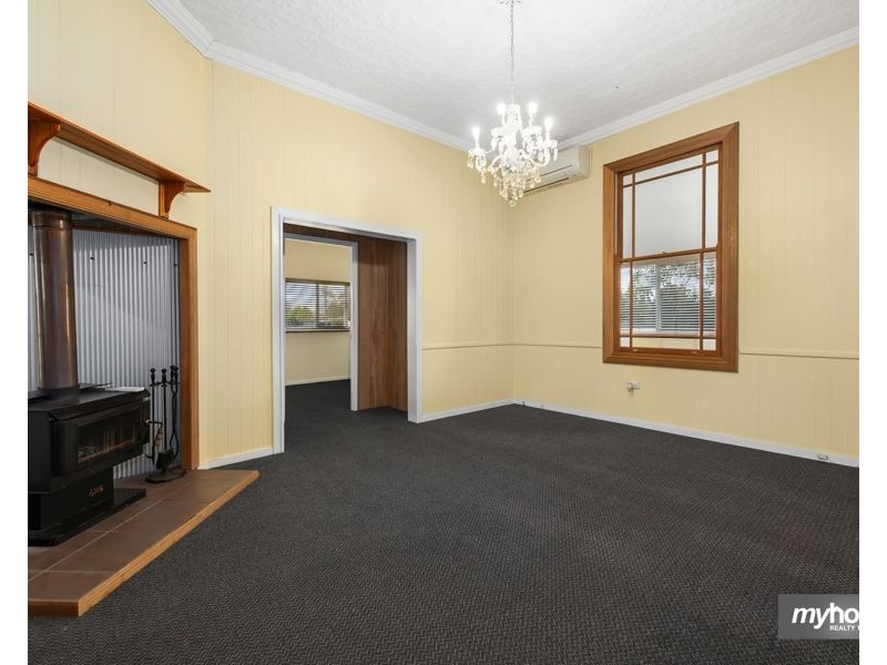 13 George Street, Kingsthorpe QLD 4400