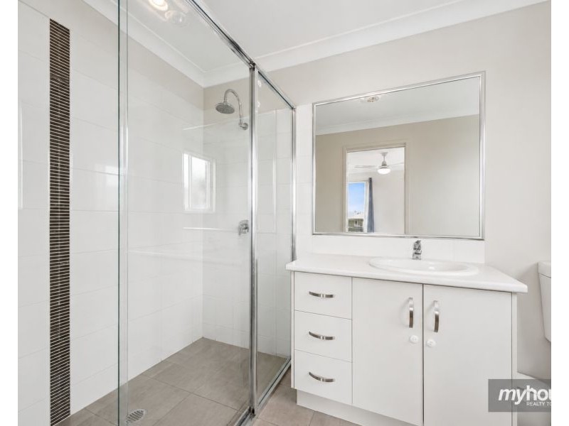 38 Sanctuary Drive, Cranley QLD 4350