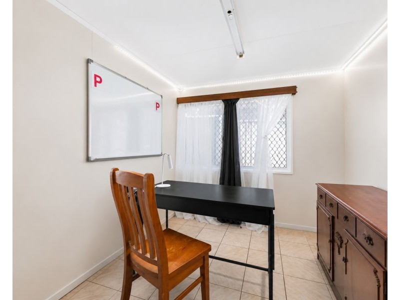 152 Alderley Street, Centenary Heights QLD 4350